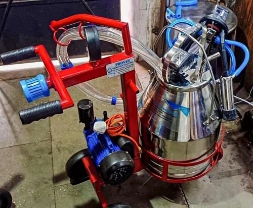 Proven Single Bucket Half HP Milking Machine Trolley Type